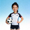 球迷社区用户头像：一位微笑的女性体育爱好者